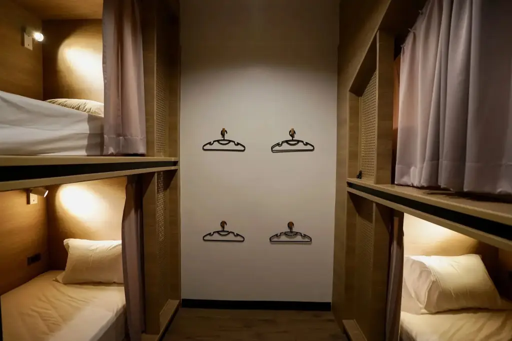Бангкок: T Hostel at Victory Monument