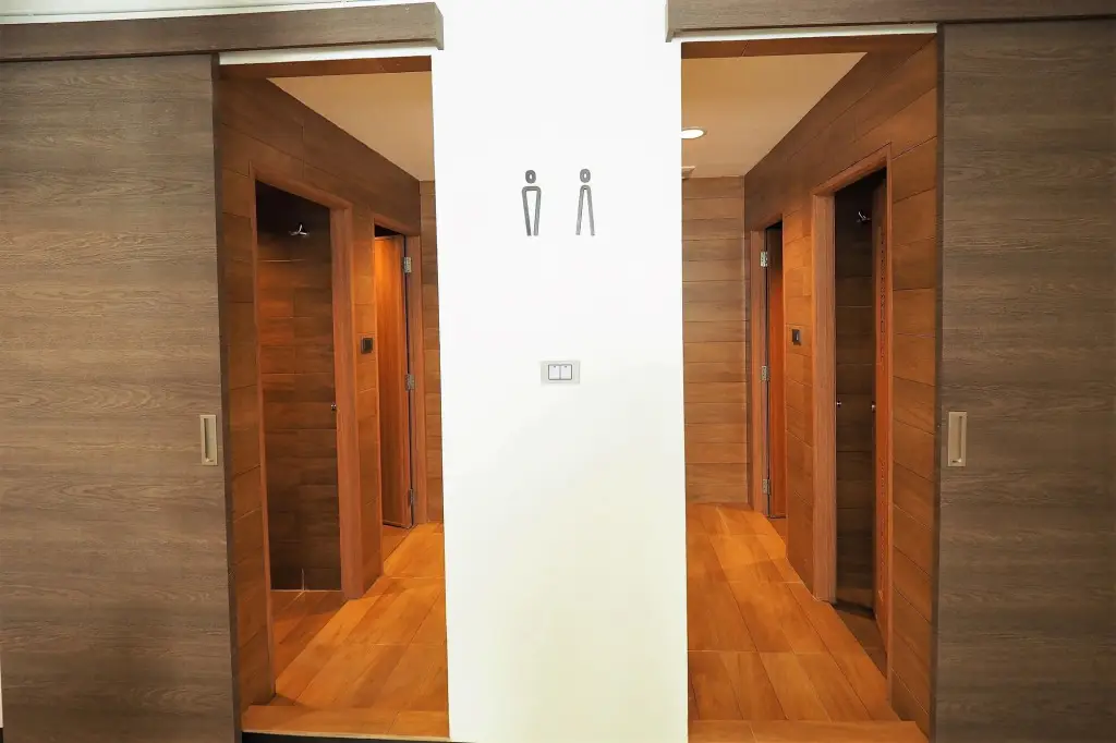 Бангкок: T Hostel at Victory Monument