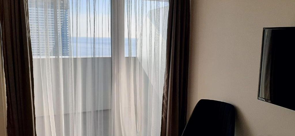 Батуми: Alliance Palace Sea view Apartment