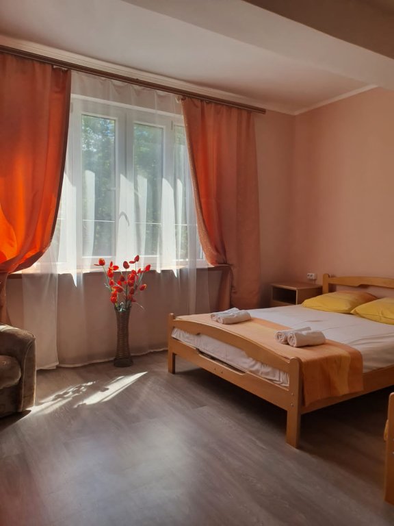 Лоо: Гостевой дом Шарм Эллинг Лоо