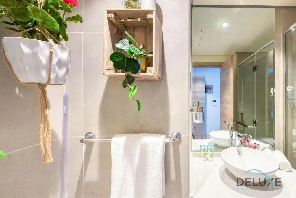 Playful Studio in Studio One Dubai Marina by Deluxe Holiday Homes — фото 1