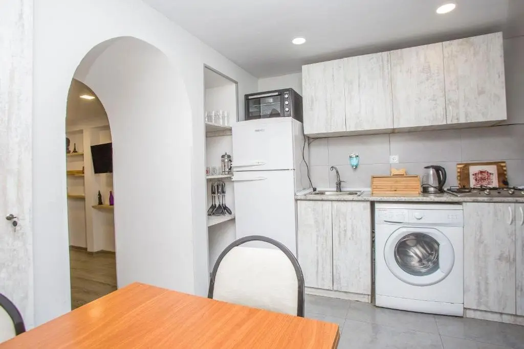 Тбилиси: Proper Apartments Italian Yard In City Center