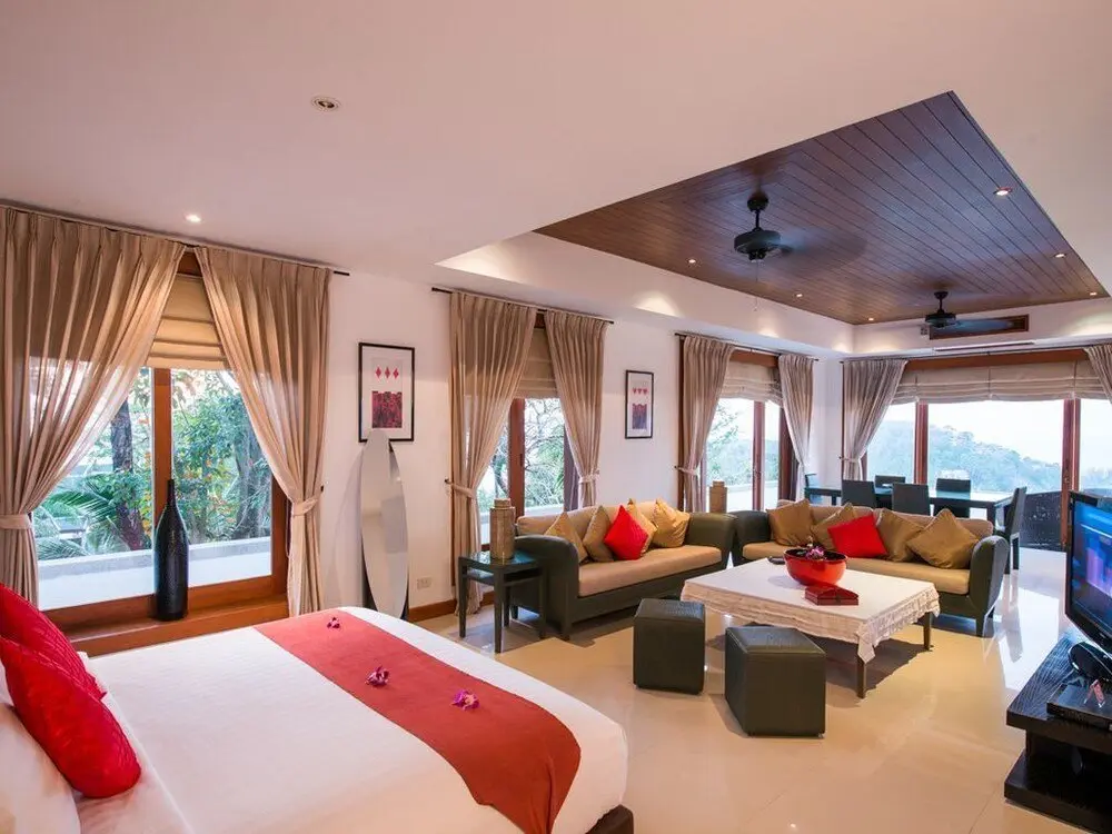 Тхаланг: Villa Morel