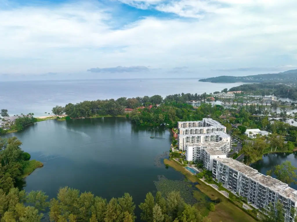 Тхаланг: Апартаменты Cassia Residences 2712/1714 2BR Lake View