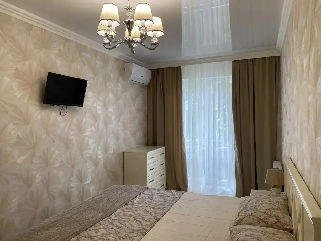 Геленджик: Квартира 2-к 294