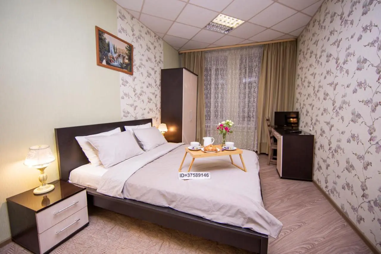 Воронеж: Friends Vacations 3BR & 3BTHR Apartment