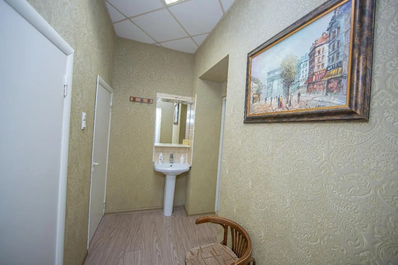 Воронеж: Friends Vacations 3BR & 3BTHR Apartment