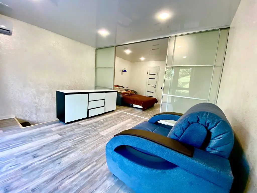 Вардане: 13 Orange Apart Dvukhurovnevye S Basseynom Apartments