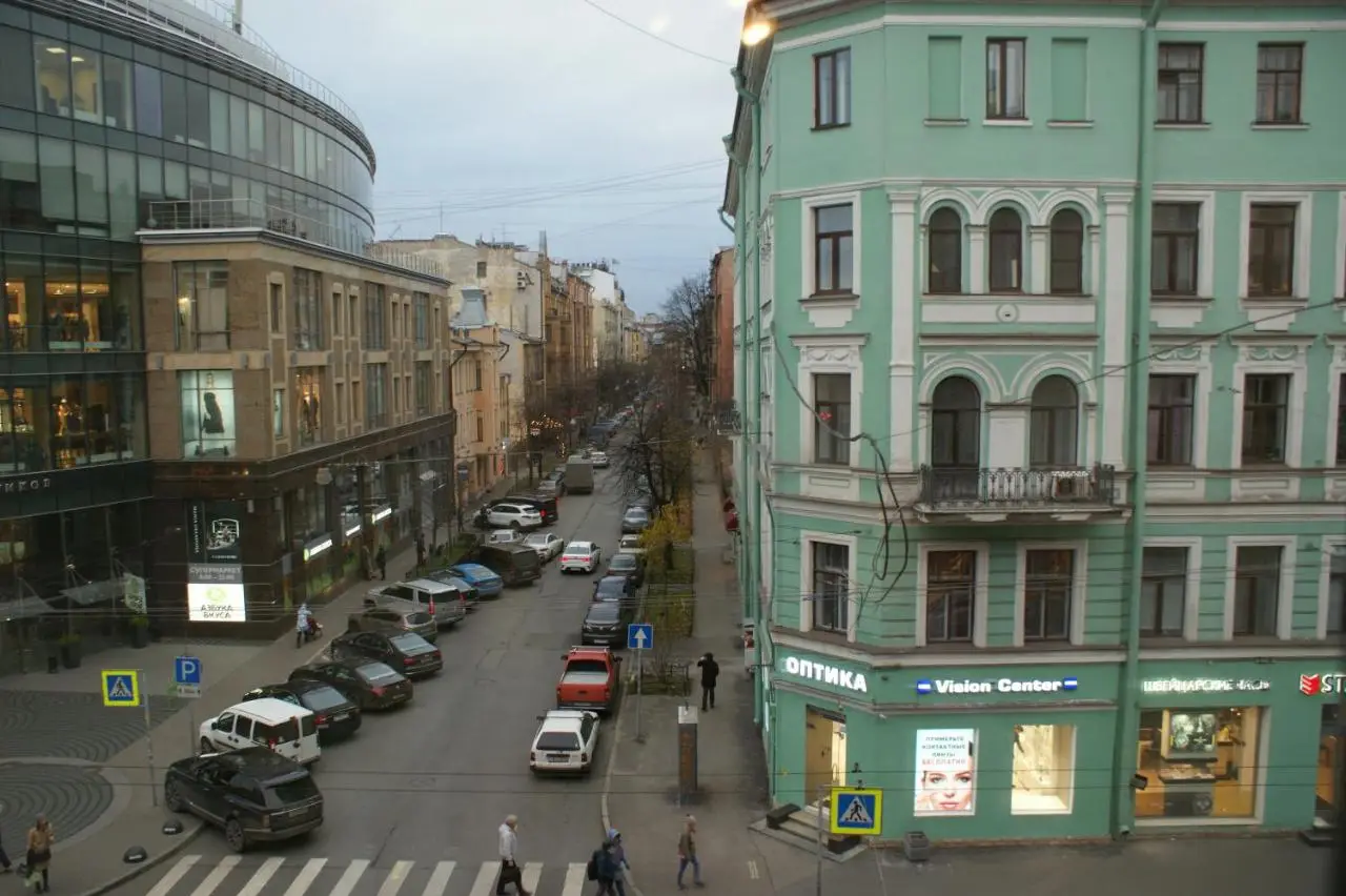 Санкт-Петербург: Меблированные комнаты Большой 45