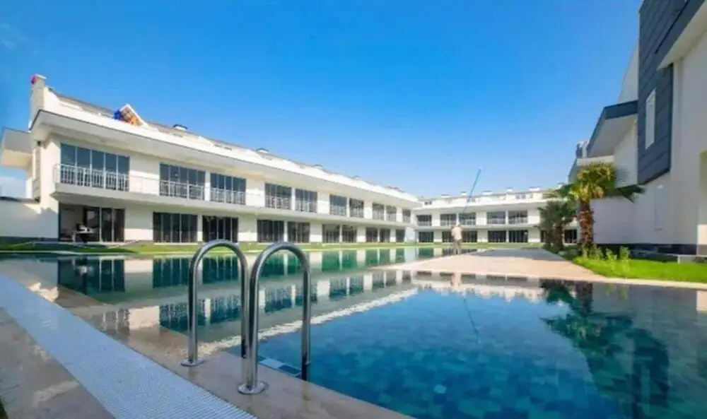 Аксу: Lovely 2-bed Apartment With Pool in Antalya/kundu