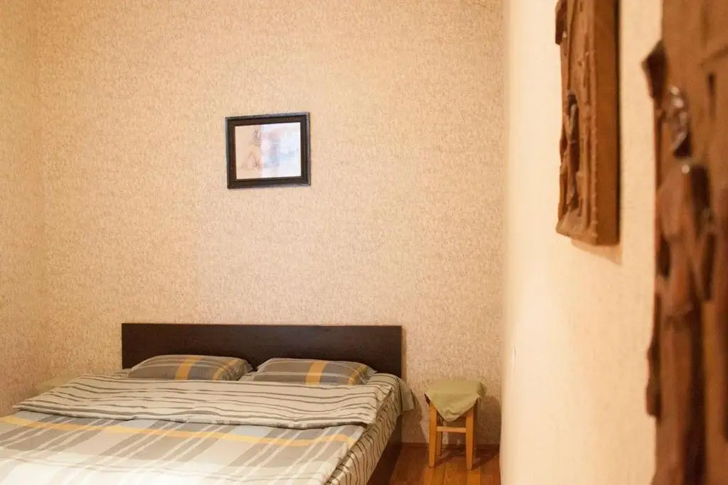 Тбилиси: Apartment with terrace (City center)