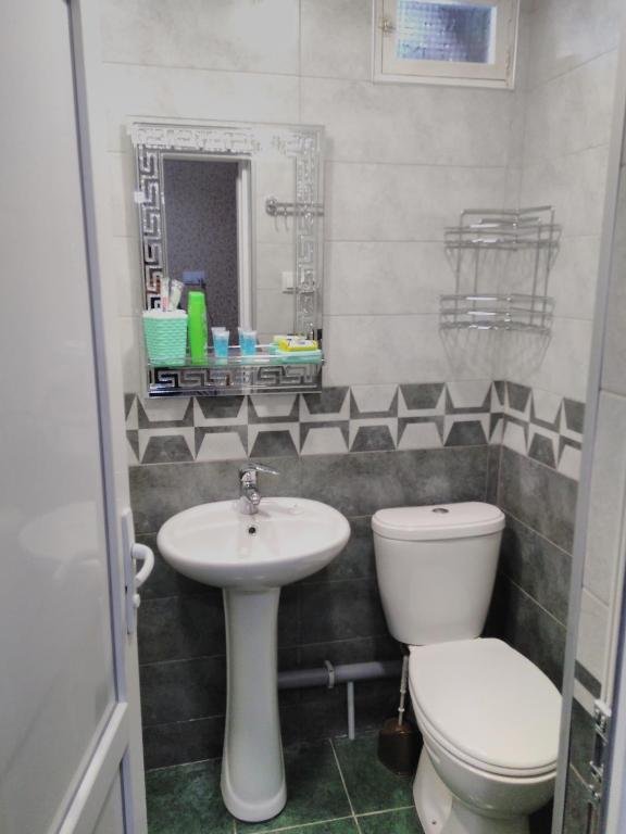 Тбилиси: Apartment in old Tbilisi (Avlabari)