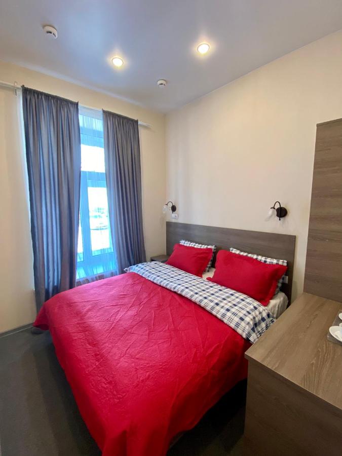 Санкт-Петербург:  Simple Art-Hotel Respublica