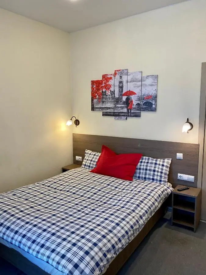 Санкт-Петербург:  Simple Art-Hotel Respublica
