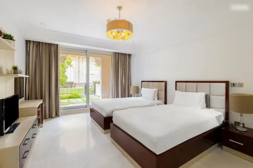 Дубай: Beachfront Garden 2BR APT in Luxury Resort
