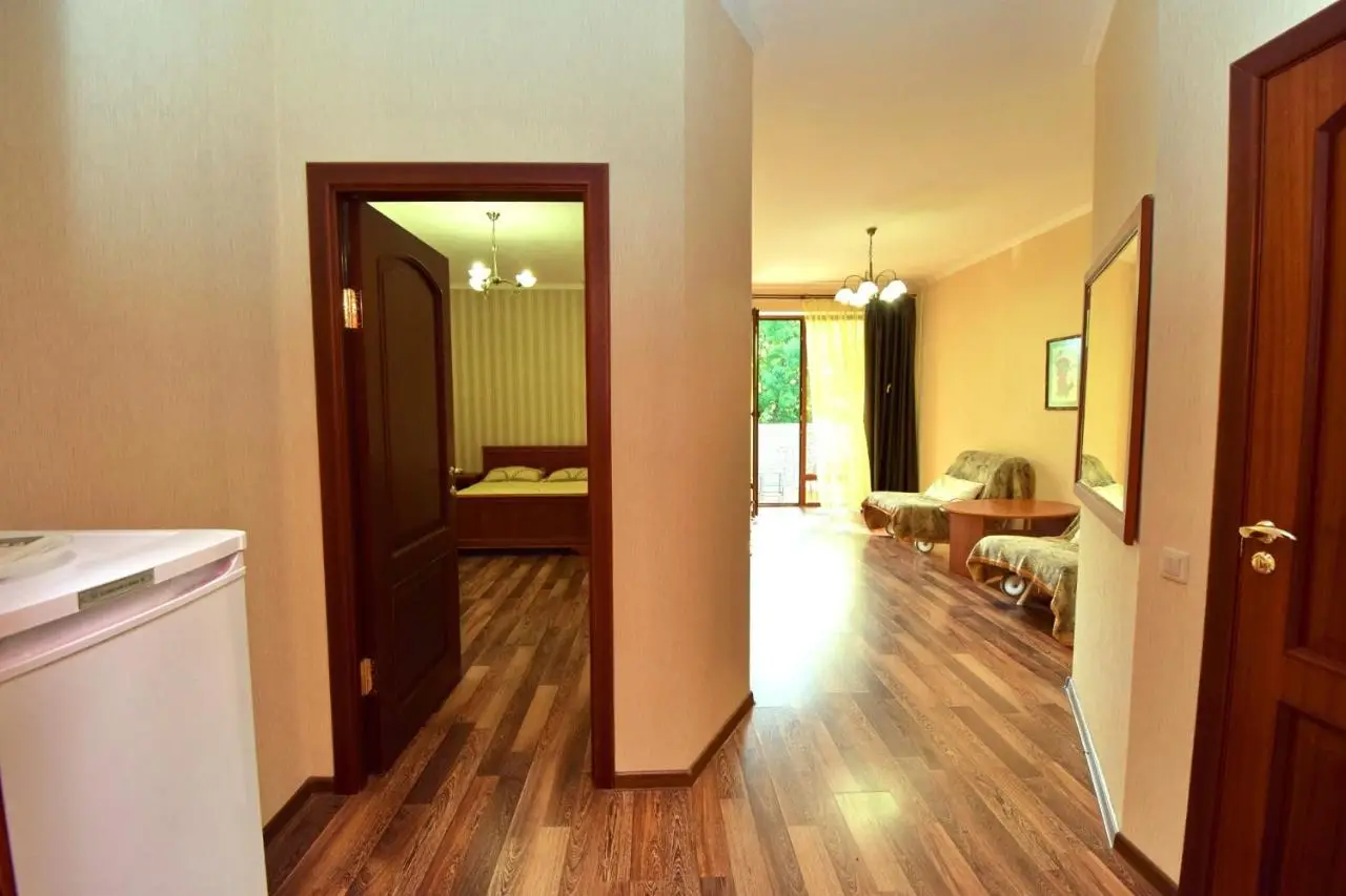 Геленджик: Hotel Komilfo