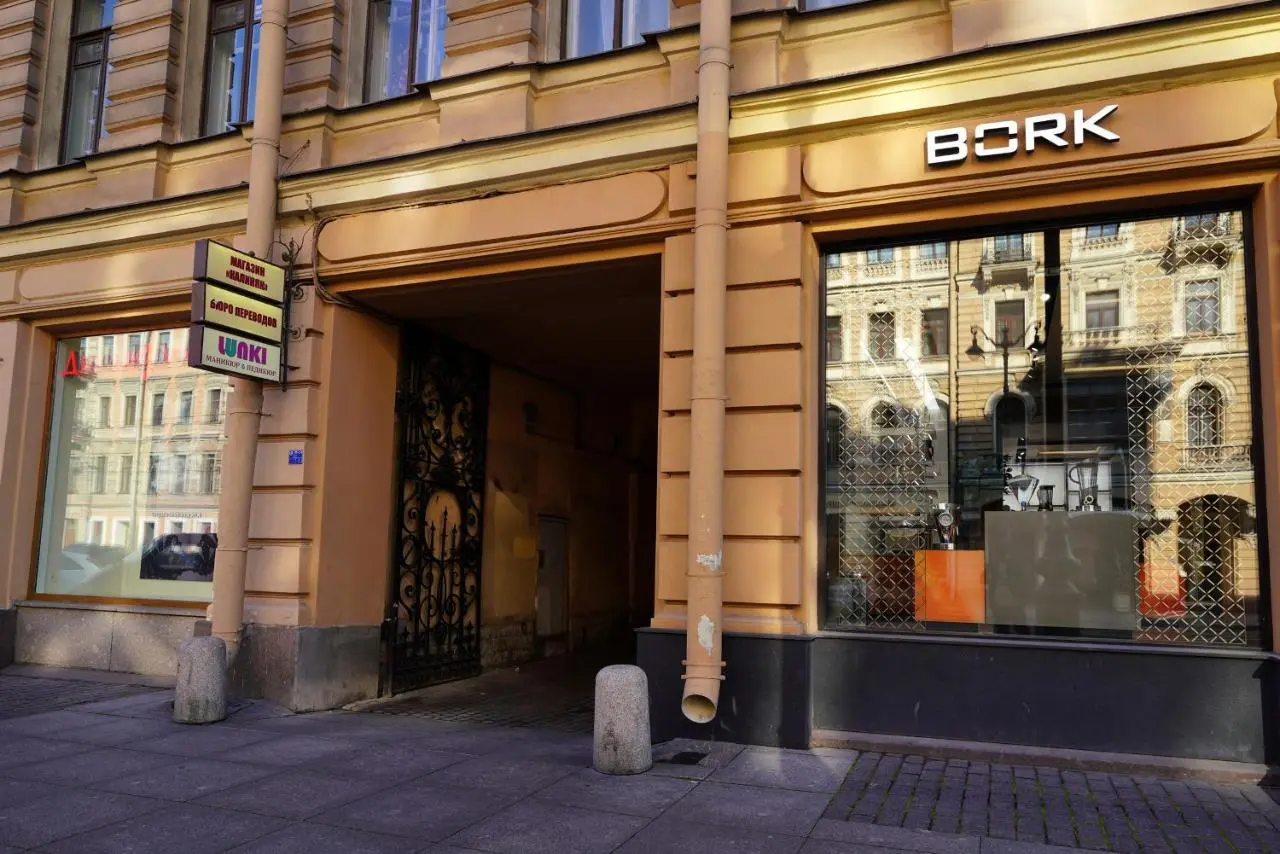 Санкт-Петербург: womаn obshezhitie on nevskiy 119