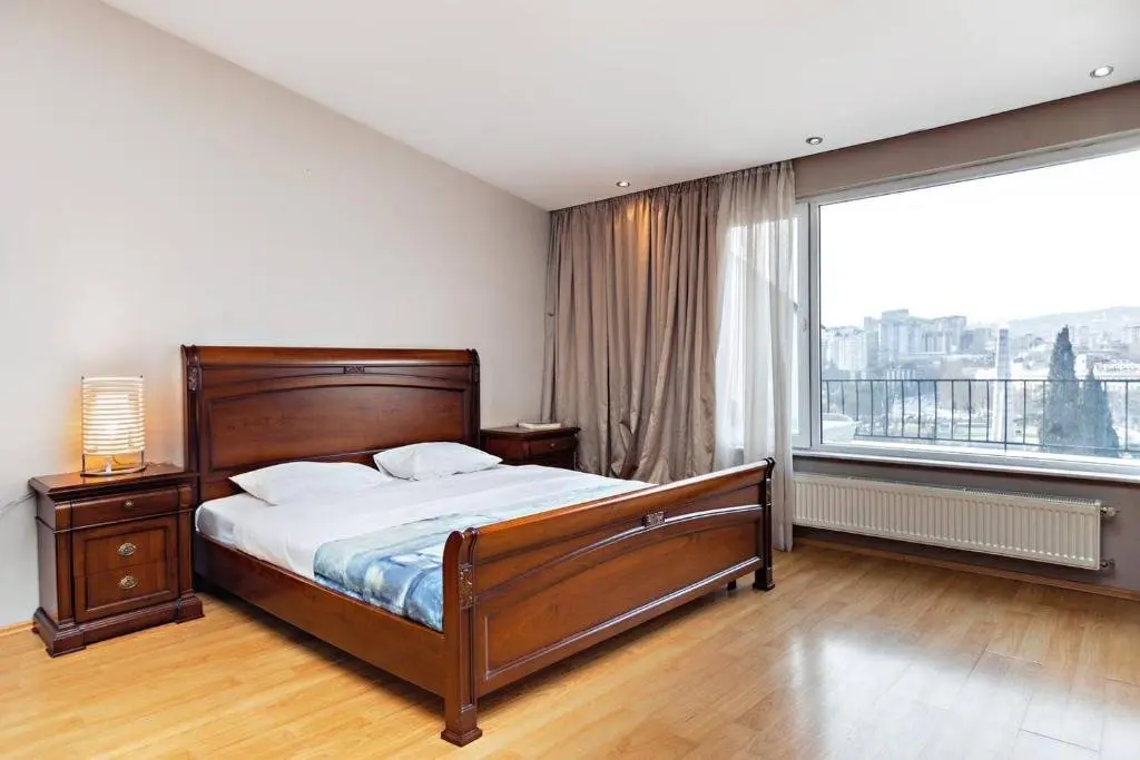 Тбилиси: Wehost Spacious Duplex