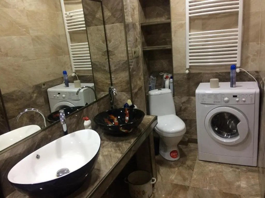 Тбилиси: Vip Apartment at Gamrekeli str 1