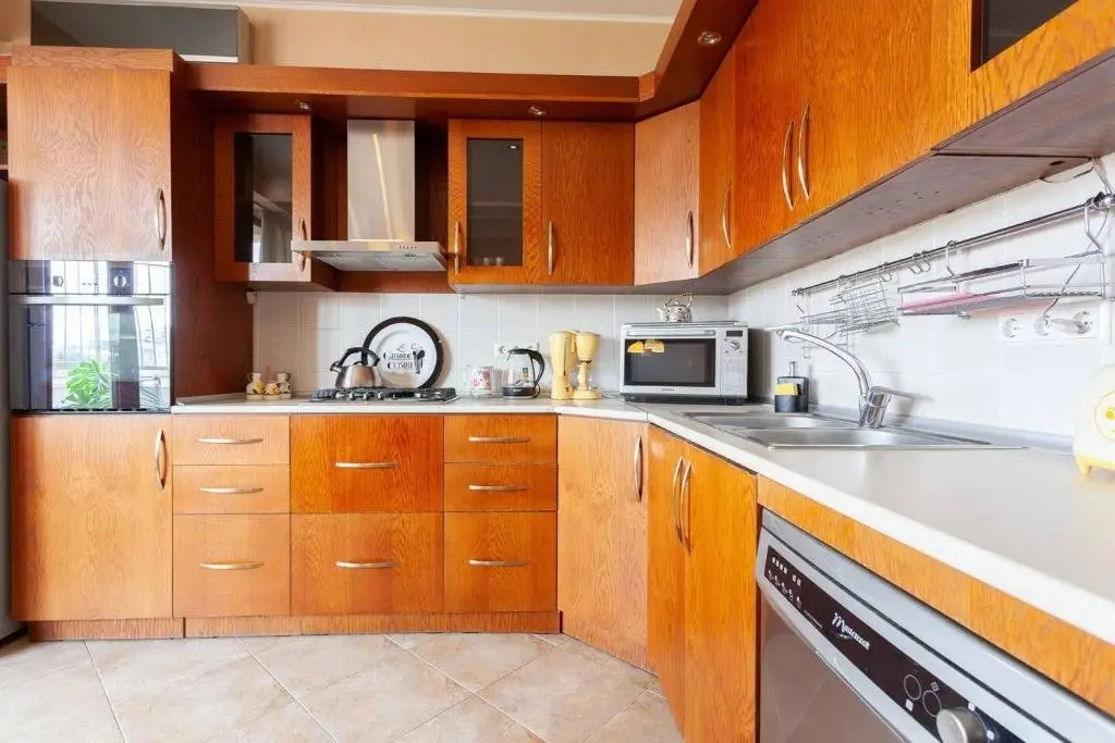 Тбилиси: Wehost Panoramic Views on Marjanishvili Avenue