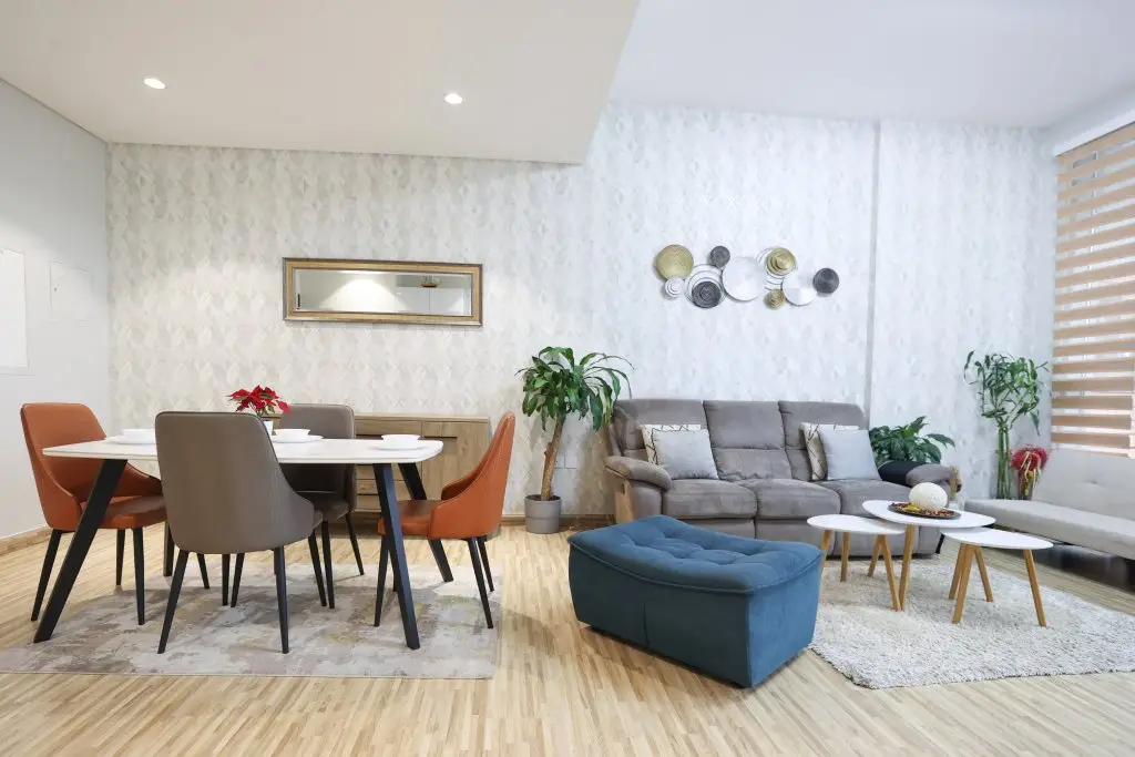 Дубай: Elite LUX Holiday Homes - Ultra Stylish 2BR | Thriving Community in Production City Dubai