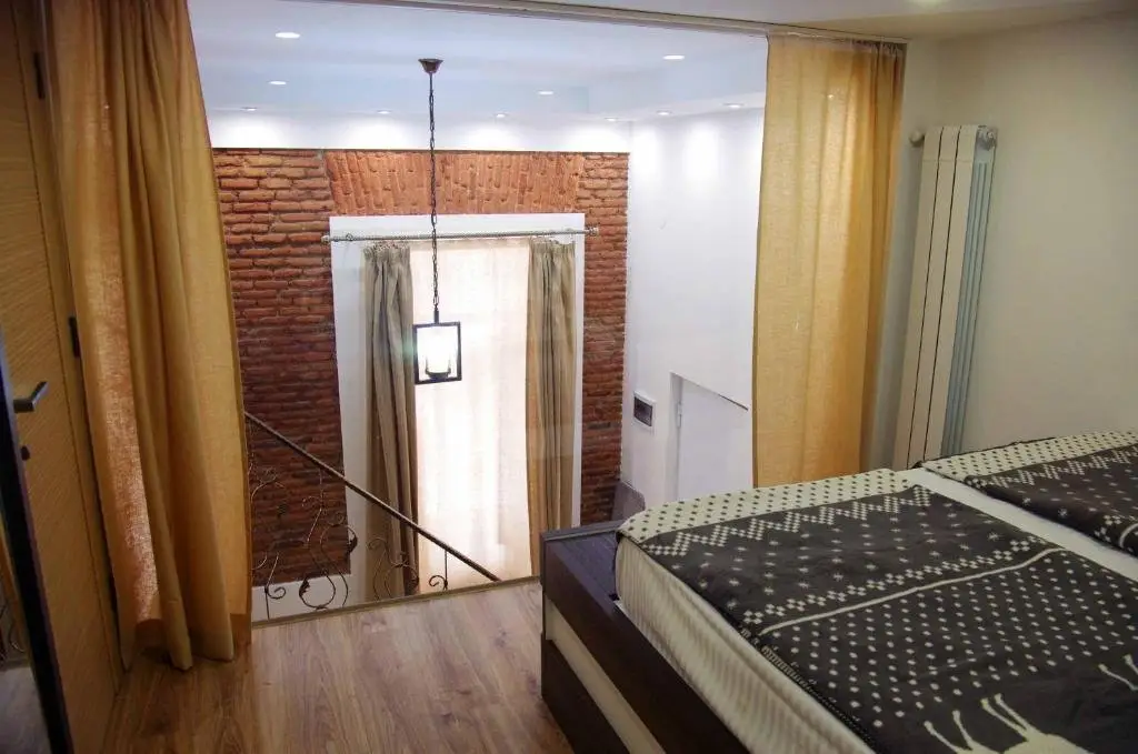 Тбилиси: Apartment on Tabidze