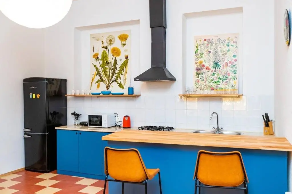 Тбилиси: Wehost Apartment Near RoomsHotel