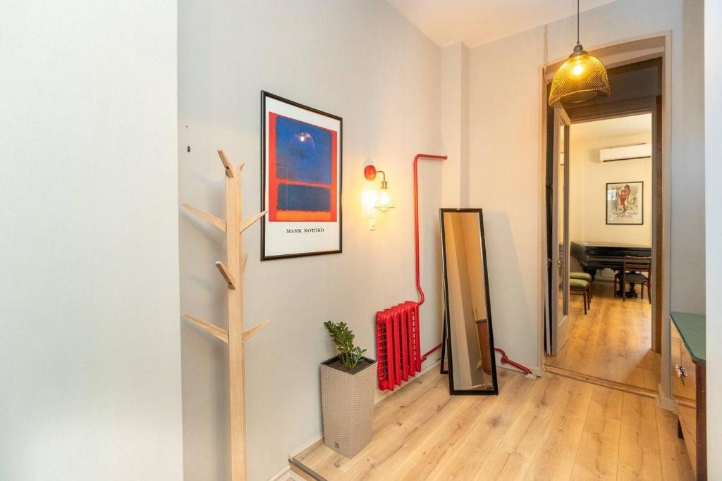 Тбилиси: Wehost Apartment Near Fabrika