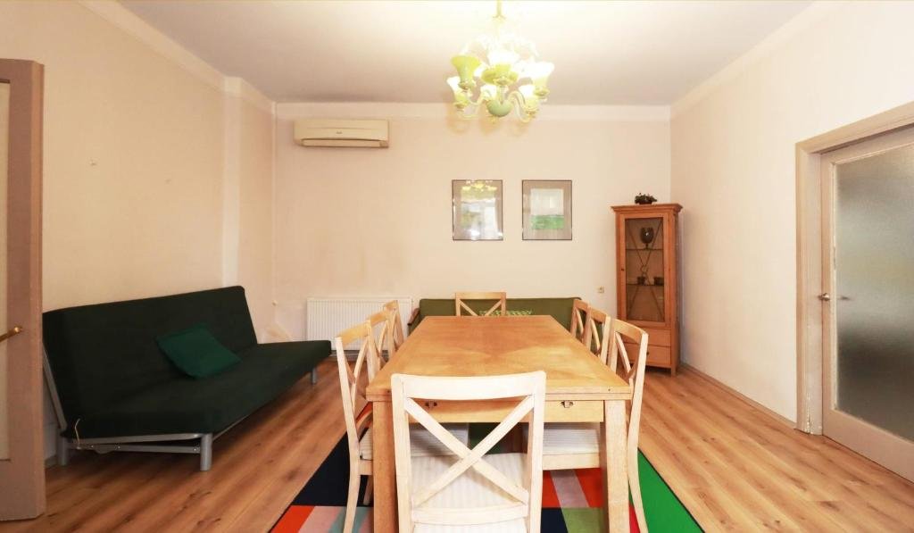 Тбилиси: Wehost Apartment Near Fabrika