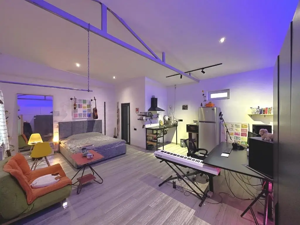 Ереван: Arts Studio next to Heart of Yerevan