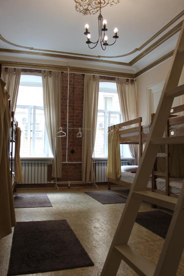 Санкт-Петербург: Меблированные комнаты Old Flat на 1-ой Советской