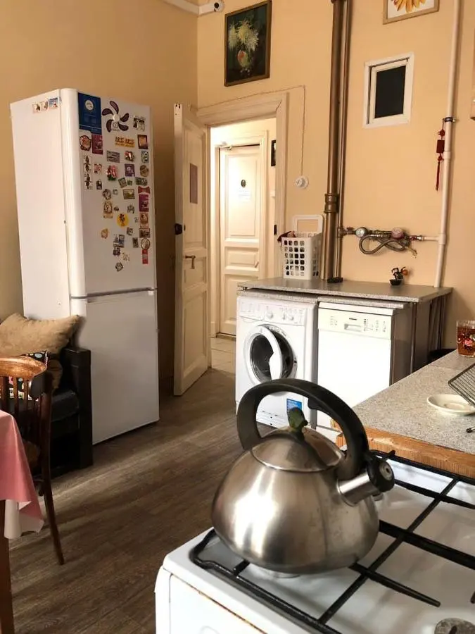 Санкт-Петербург: Меблированные комнаты Old Flat  на 1-ой Советской