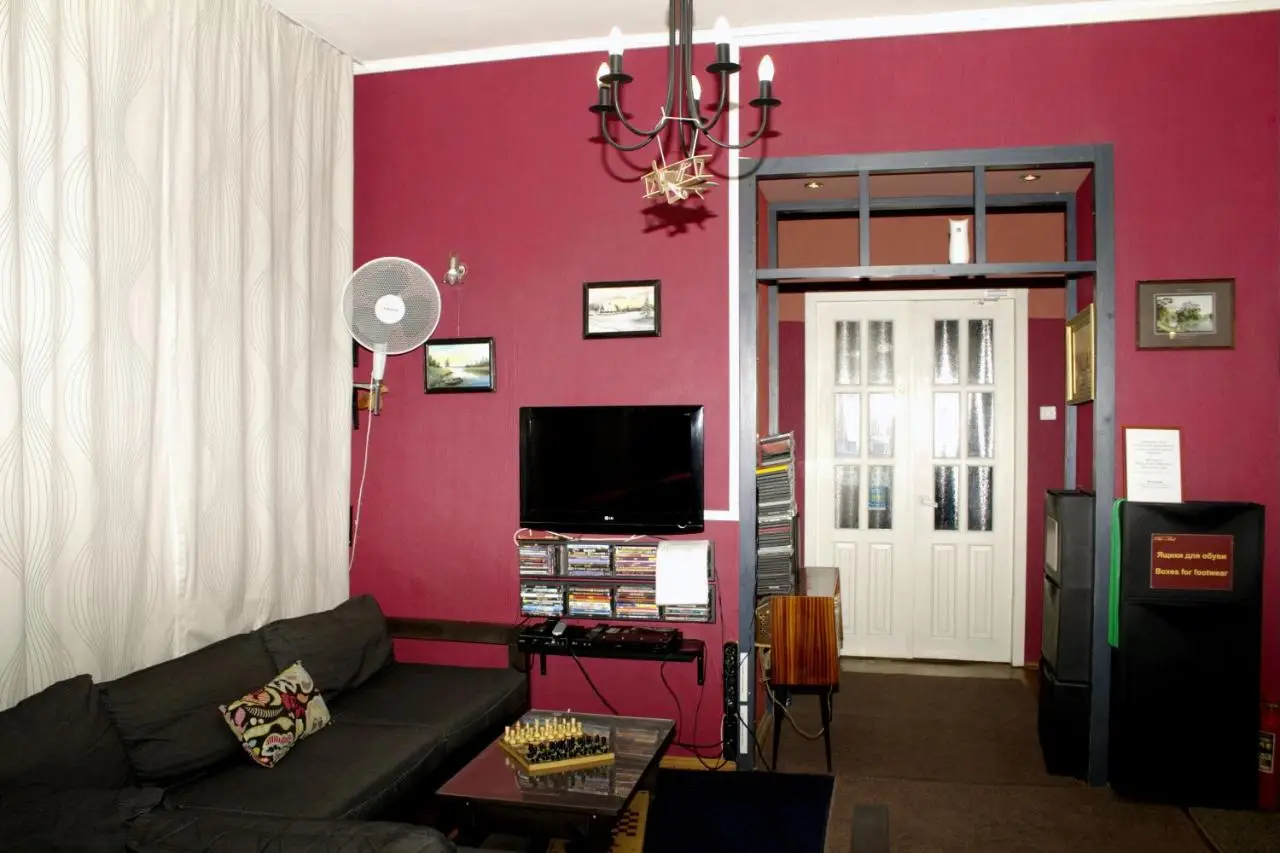 Санкт-Петербург: Меблированные комнаты Old Flat  на 1-ой Советской