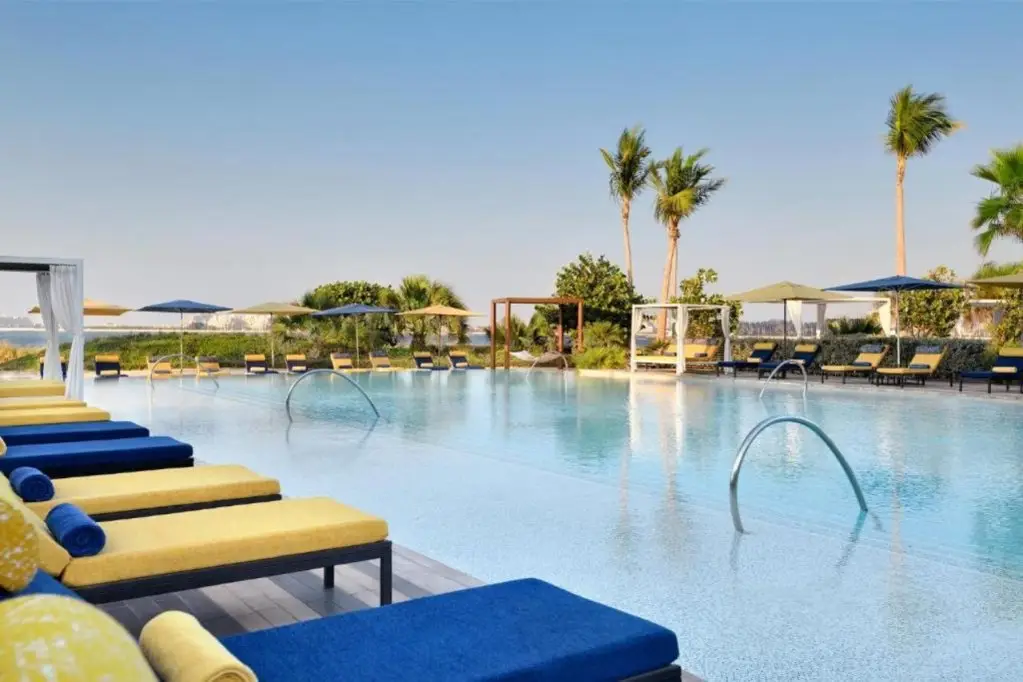 Дубай: Bluewaters Beach Hotel