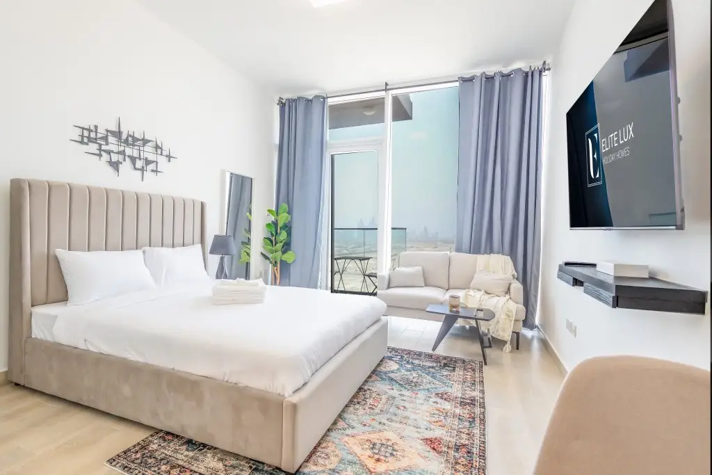 Апартаменты Elite LUX Holiday Homes - Chic & Modern Studio in JVC Dubai — фото 1
