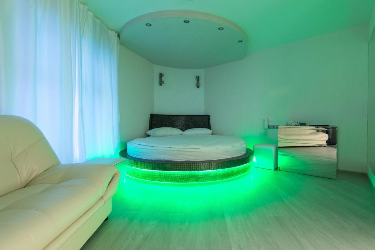 Санкт-Петербург: Alex Hotel on Marshala Zhukova