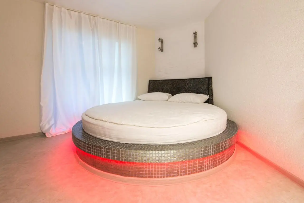 Санкт-Петербург: Alex Hotel on Marshala Zhukova