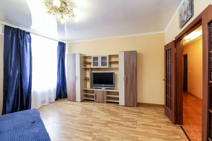 Тюмень: Квартира Аквапарк Заречный 371
