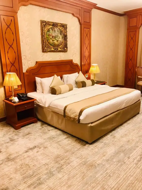 Дубай: Royal Concorde Hotel and Suites