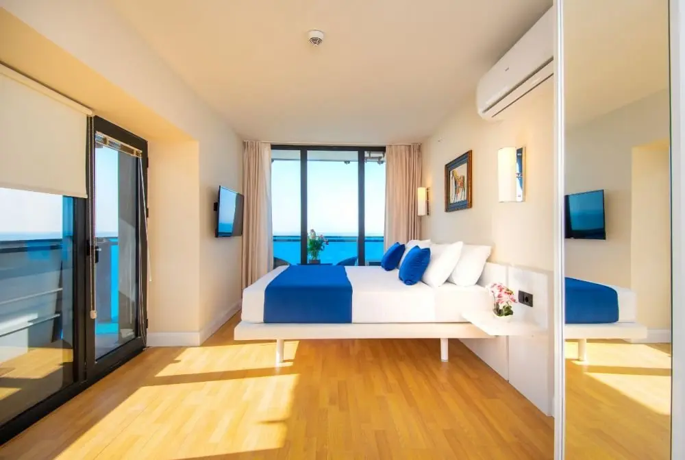 Батуми: Апарт-Отель Batumi Orbi City Сentral Hotel MK 5*
