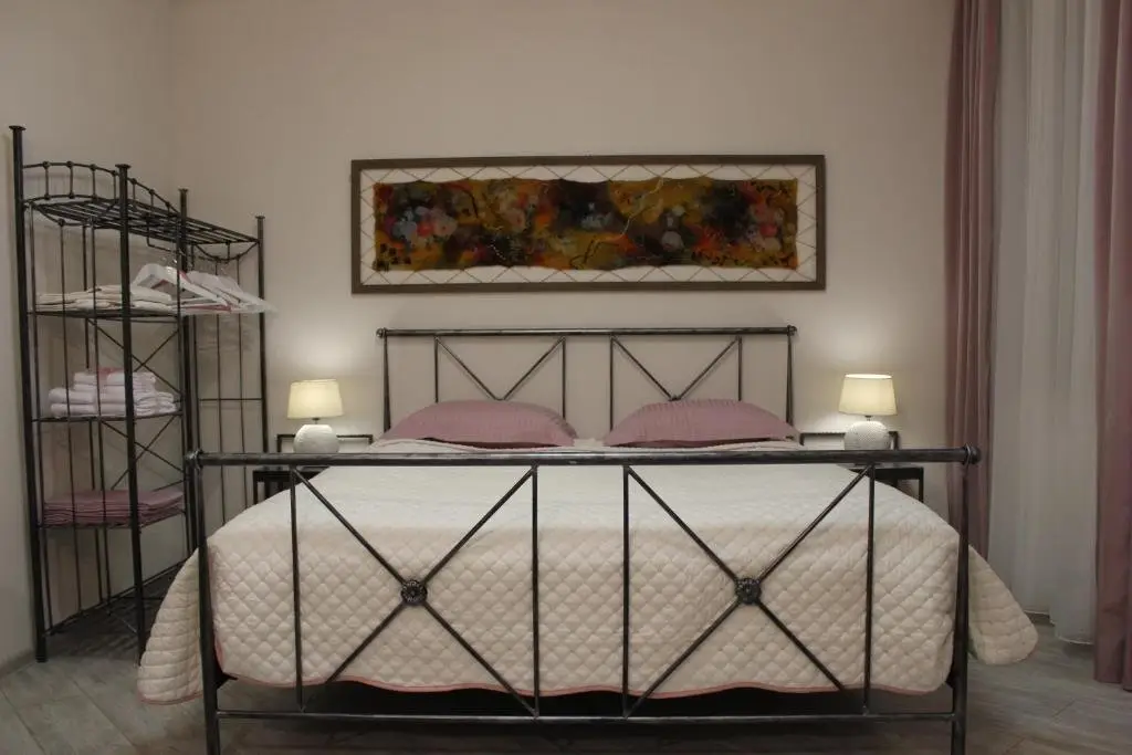 Тбилиси: Centre Apartment on Rustaveli av.