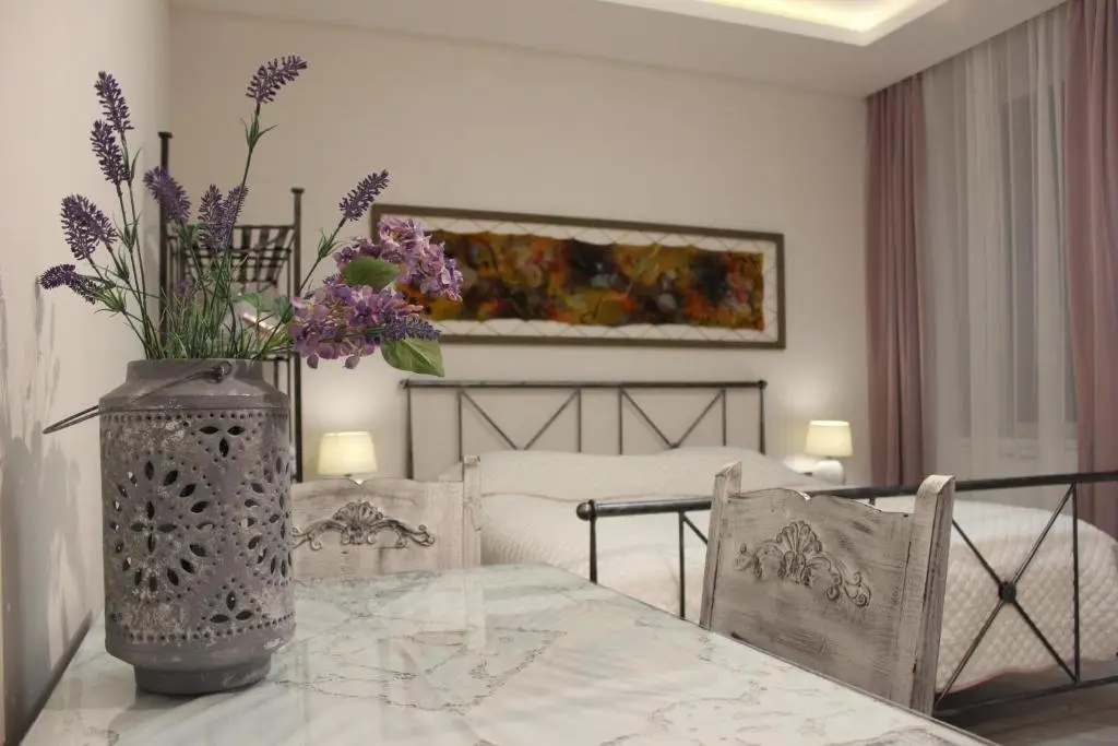 Тбилиси: Centre Apartment on Rustaveli av.