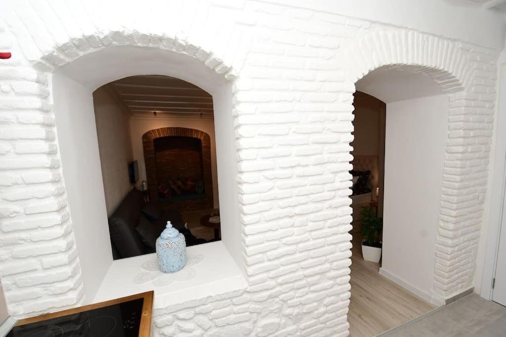 Тбилиси: Manchos Apartment Heart Of Old Tbilisi