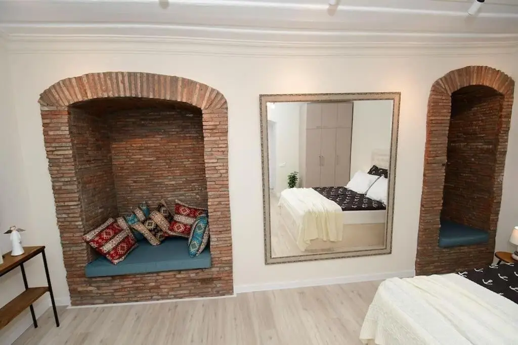 Тбилиси: Manchos Apartment Heart Of Old Tbilisi