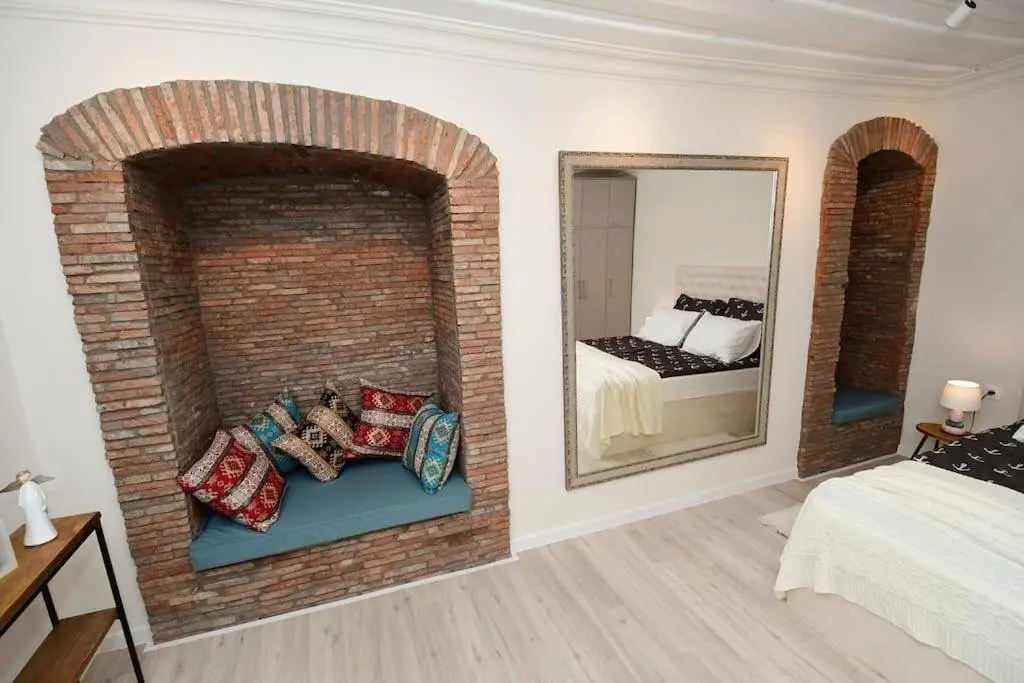 Тбилиси: Manchos Apartment Heart Of Old Tbilisi
