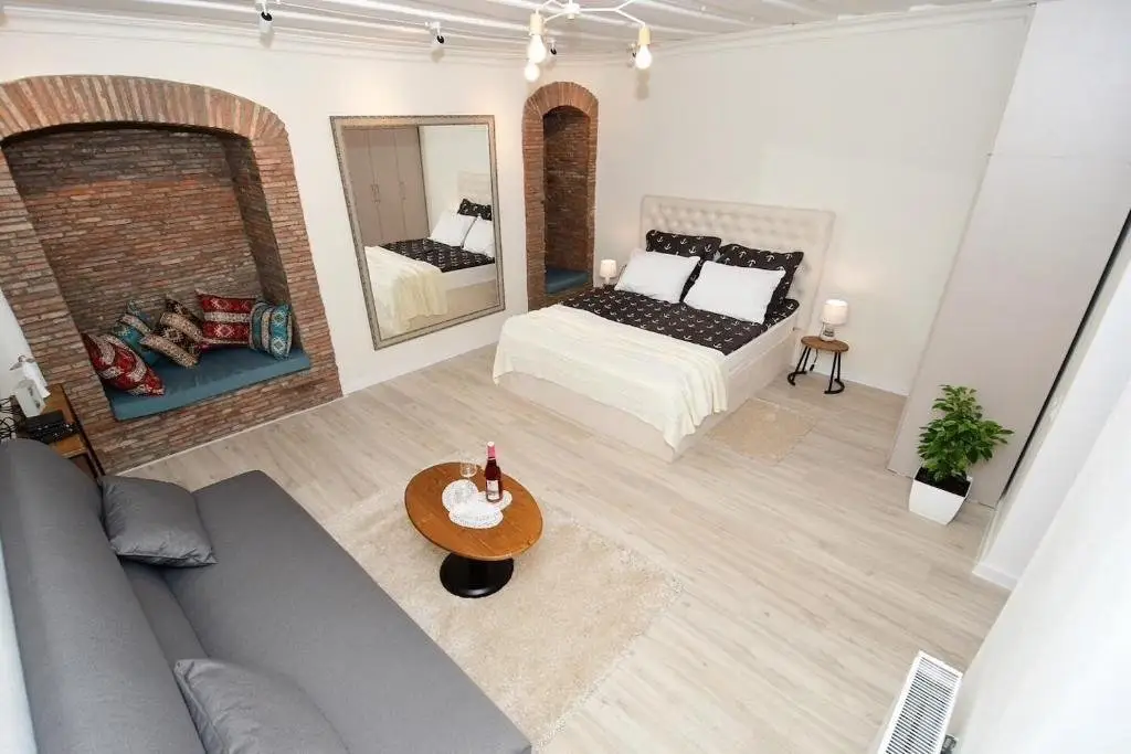 Тбилиси: Manchos Apartment Heart Of Old Tbilisi