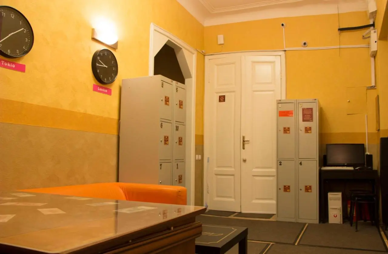 Санкт-Петербург: Меблированные комнаты Old Flat на Некрасова
