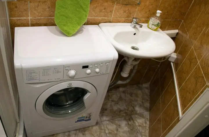 Санкт-Петербург: Меблированные комнаты Old Flat на Некрасова