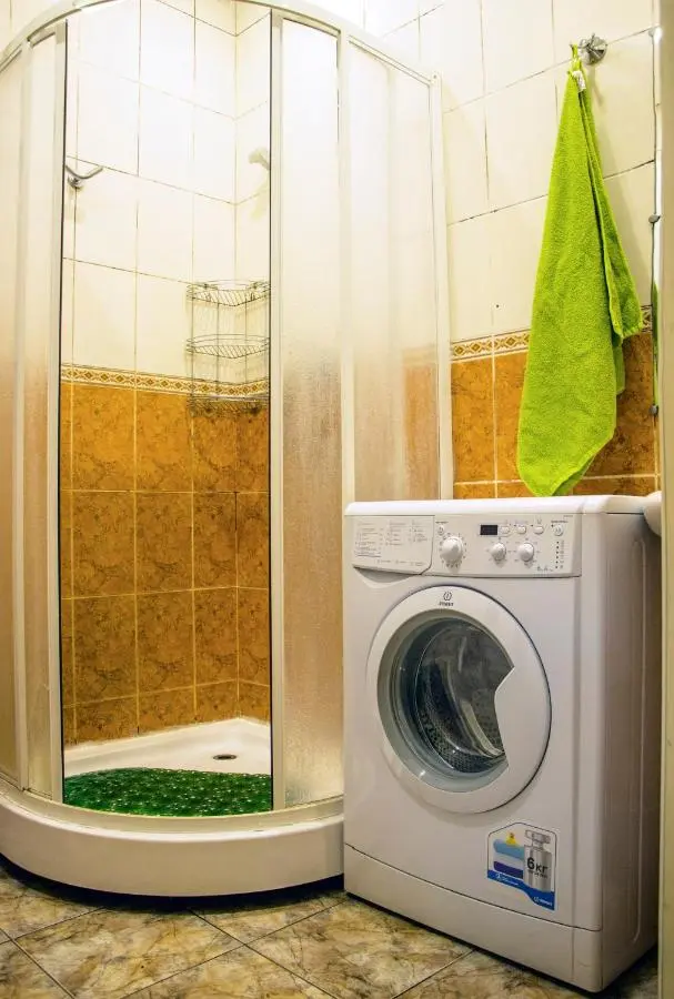 Санкт-Петербург: Меблированные комнаты Old Flat на Некрасова