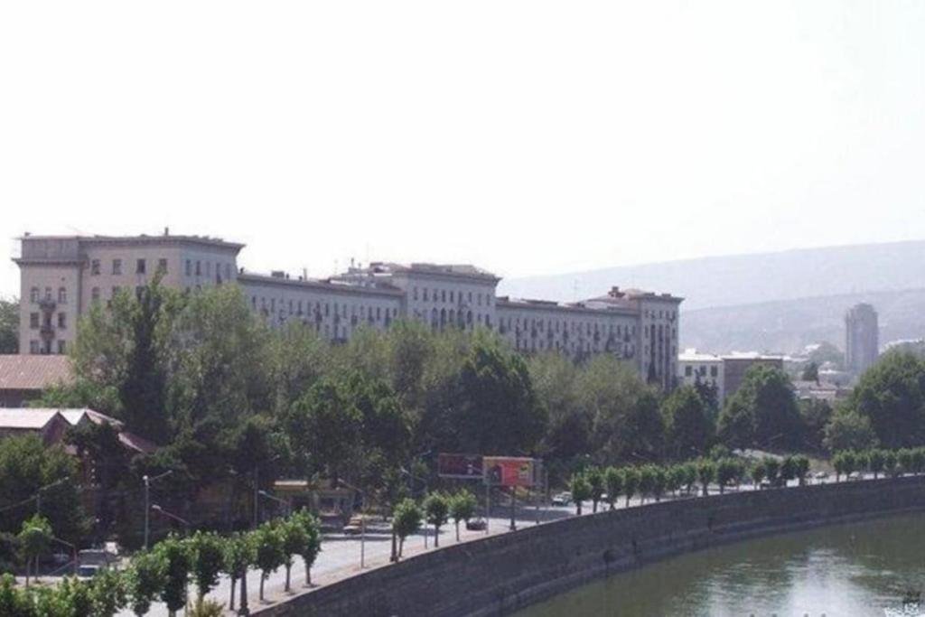 Тбилиси: Adorable Apartment in the heart of Tbilisi